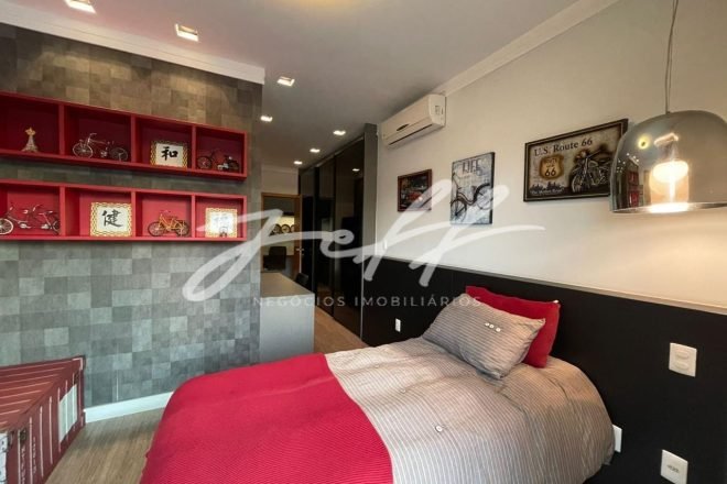 0d3748a1-9336-4bf8-8483-054fd4f0271c