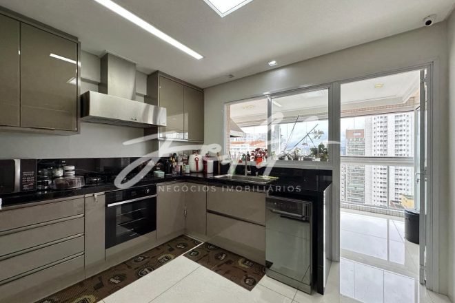 174ea066-46a4-4688-8be8-8c3b1441886c