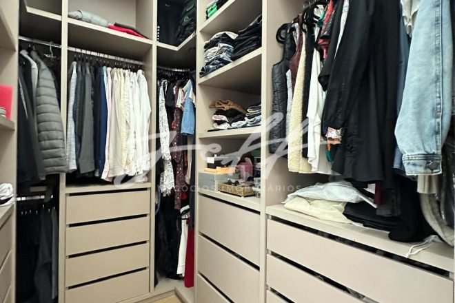 4298e073-28ac-4e88-8b2c-ef48aba01a1b