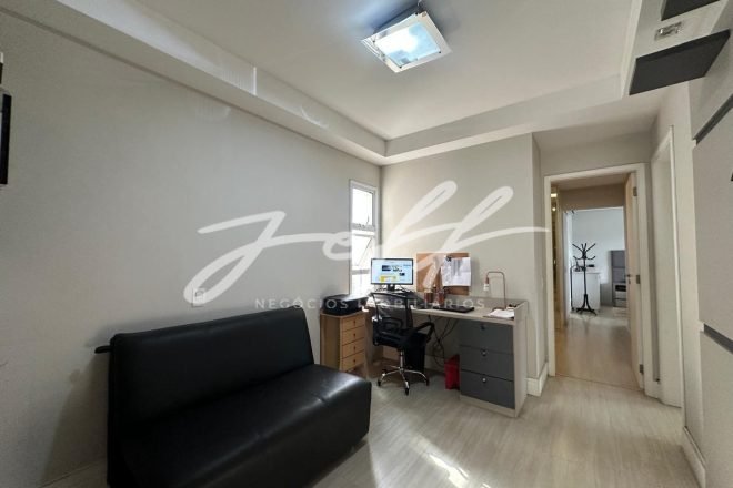 482ecea2-c090-43f8-be1c-32a9273f8335