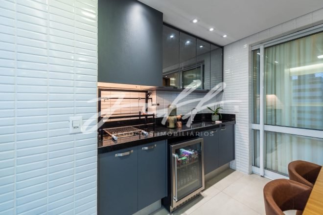 77ac2f5e-6dc4-4e01-af6f-e4f35e578170