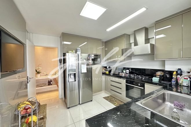 a8d79193-569e-4cf3-baa5-8748326af64a