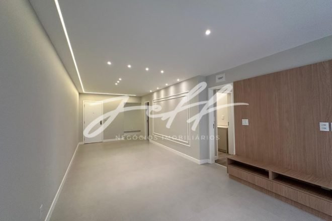 b083ca7c-3a92-4a1a-9f3e-931e7e2a2f72