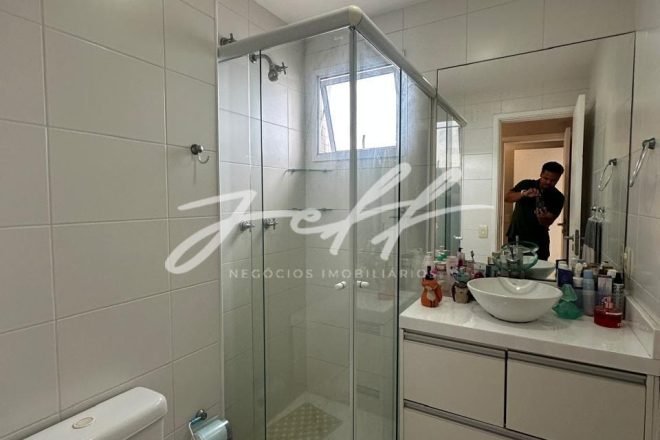 decbd81d-a250-4c03-85b2-f8683a6f5e24