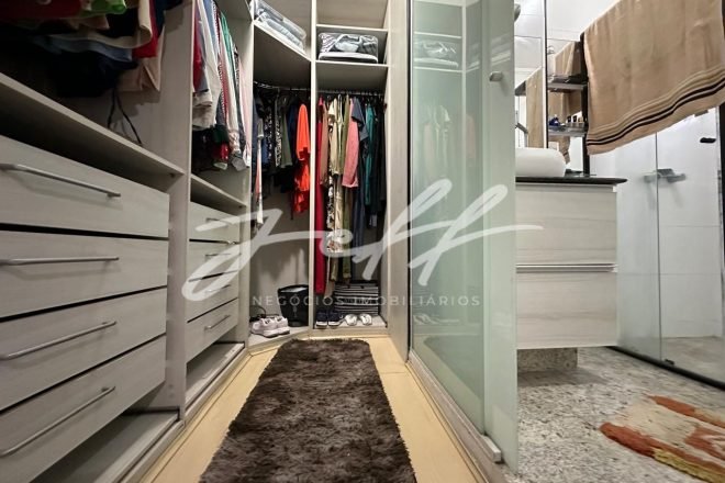 e68253fb-362e-4d41-83c7-0ee4fe2c008d