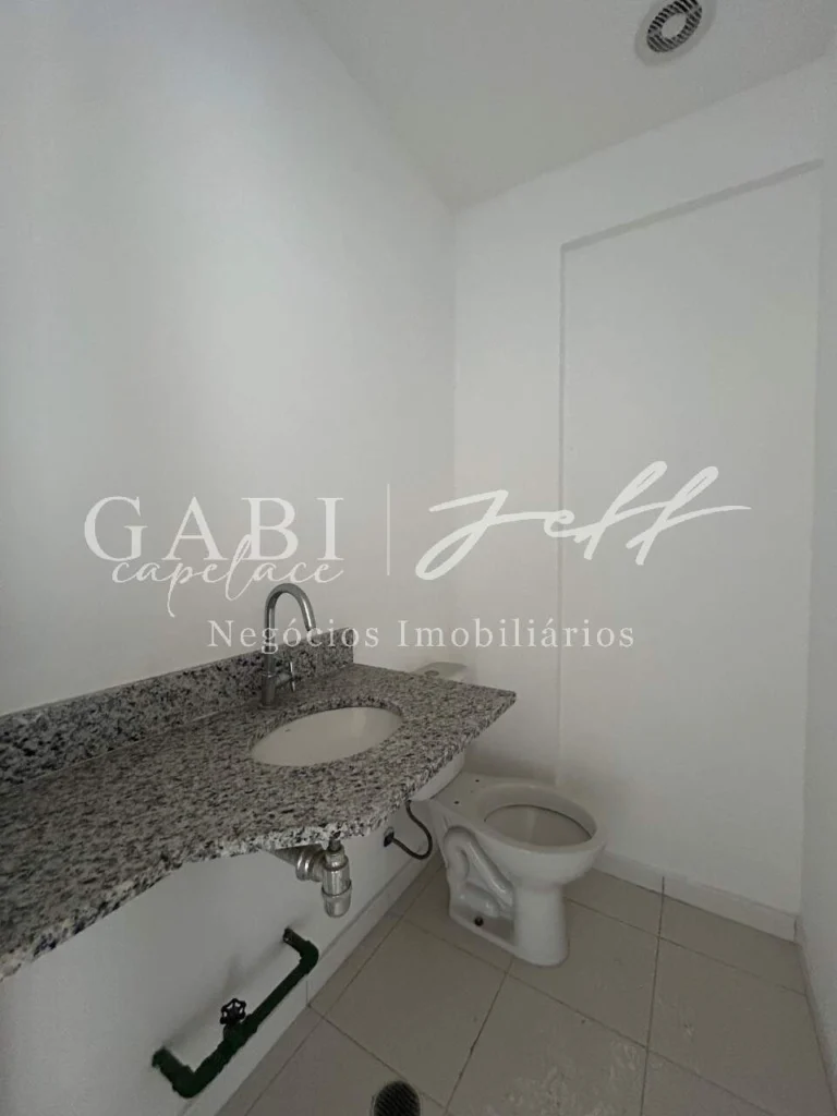Sala à venda no Vila Mathias: